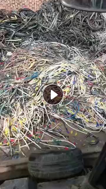 出售橡胶电缆皮废料，长期有货