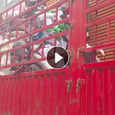 出售涤纶小卷布，涤纶布，门幅2.7克重60-70，现货有50吨，货在江苏宿迁