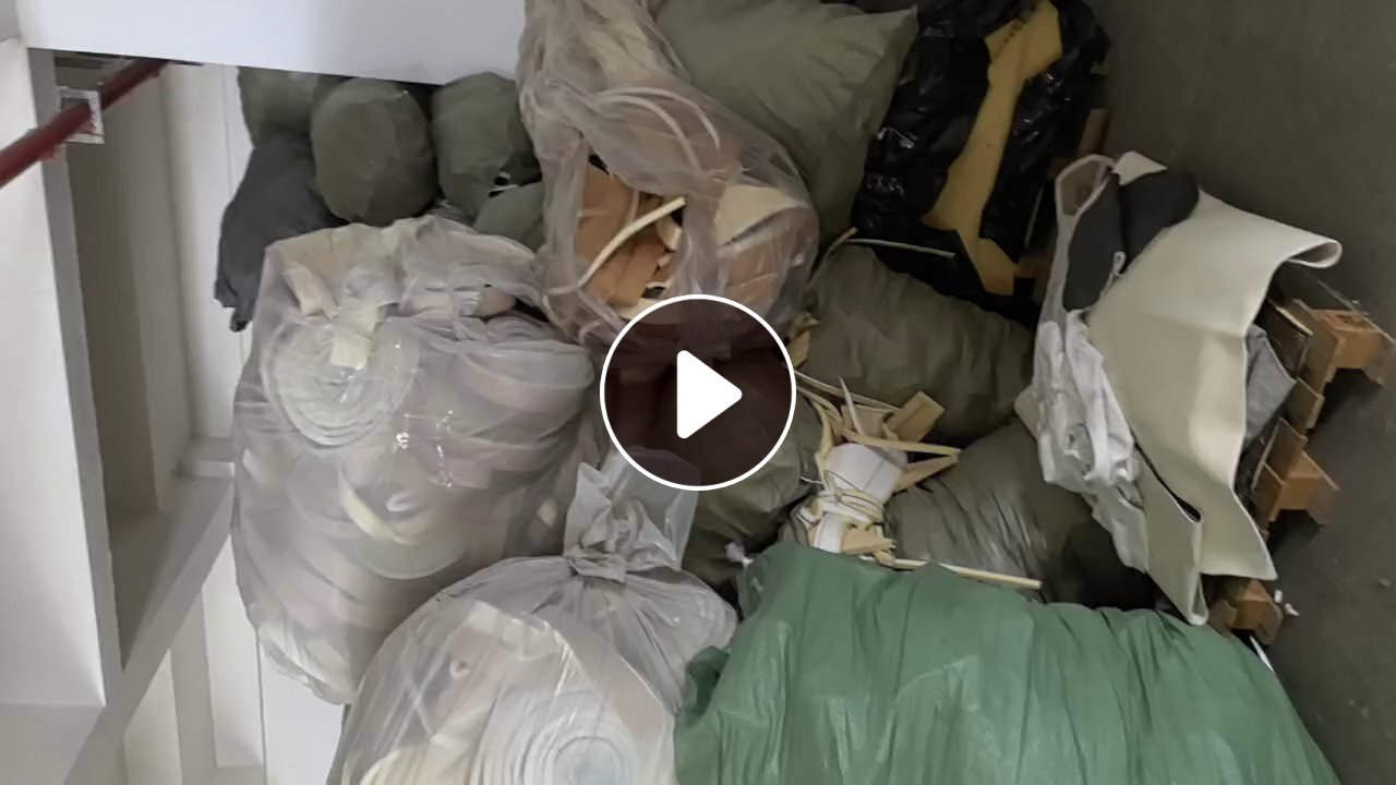 长期出售家居厂下来的海绵边角料，家居海绵，两面涤纶复合一层无粉海绵