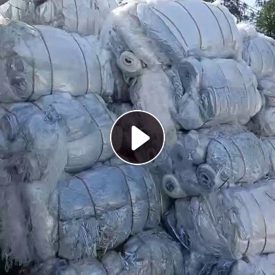 出售pet复合pe薄膜，每个月40吨，厚度5.2丝，适合拔管，压板等