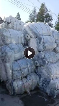 出售pet复合pe薄膜，每个月40吨，厚度5.2丝，适合拔管，压板等