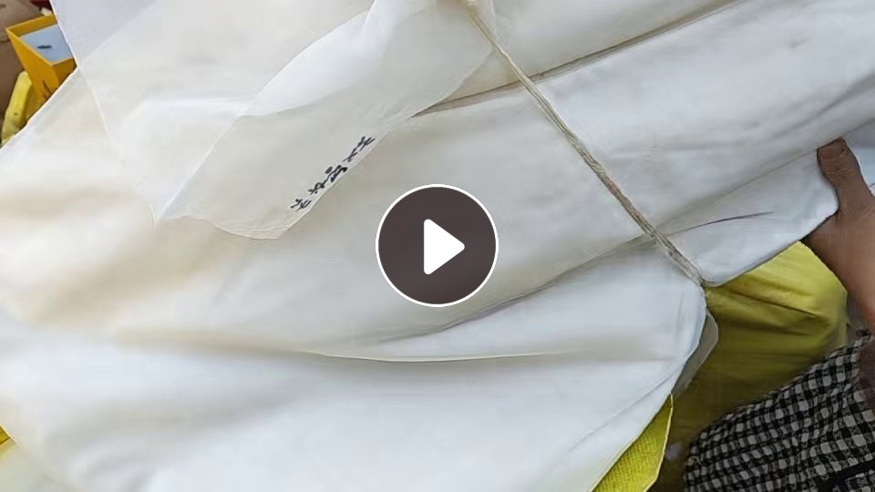 织布厂长期出售白色涤纶废布，白色锦纶废布，有分开，现货各有四五吨，货在河南南阳