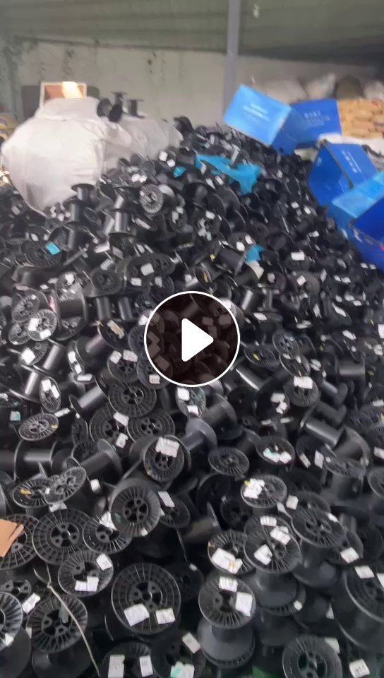 出售光伏厂下来的PS焊丝盘废料，月供三四十吨