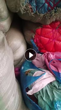 长期出售做婚纱，旗袍下来的雪纺布，缎子布，亮片布，都是大块布，现货两三吨