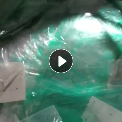 出售PC和PET复合膜，两种材质可以分离的，不带胶，现货10来吨