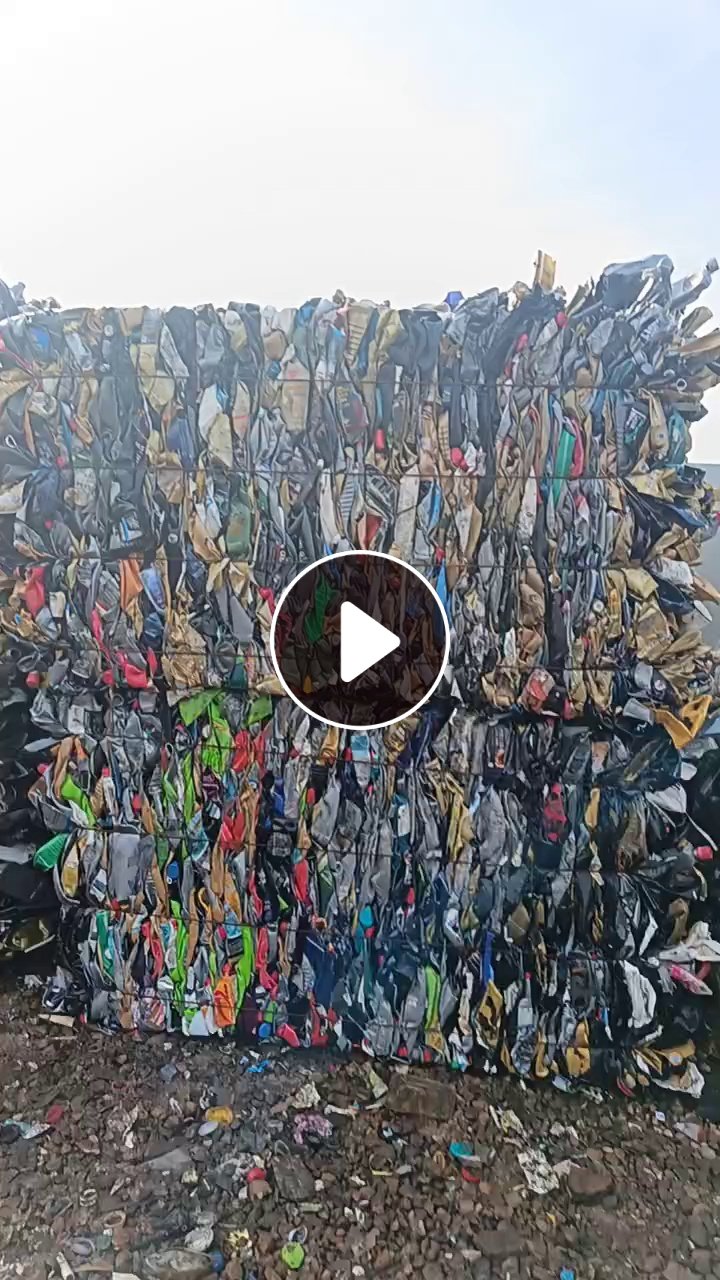 出售纯机油壶压块，月供40吨