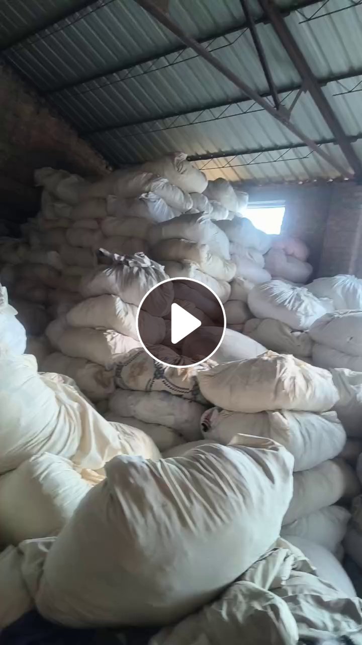 长期出售旧衣服大白，白料，开花料，现货只有七八吨，货在河北衡水