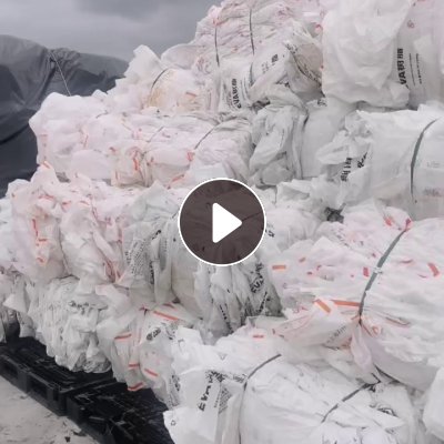 出售干造乳白袋，装EVA和P0E的，没有水份包9.8以上，9.6一车
