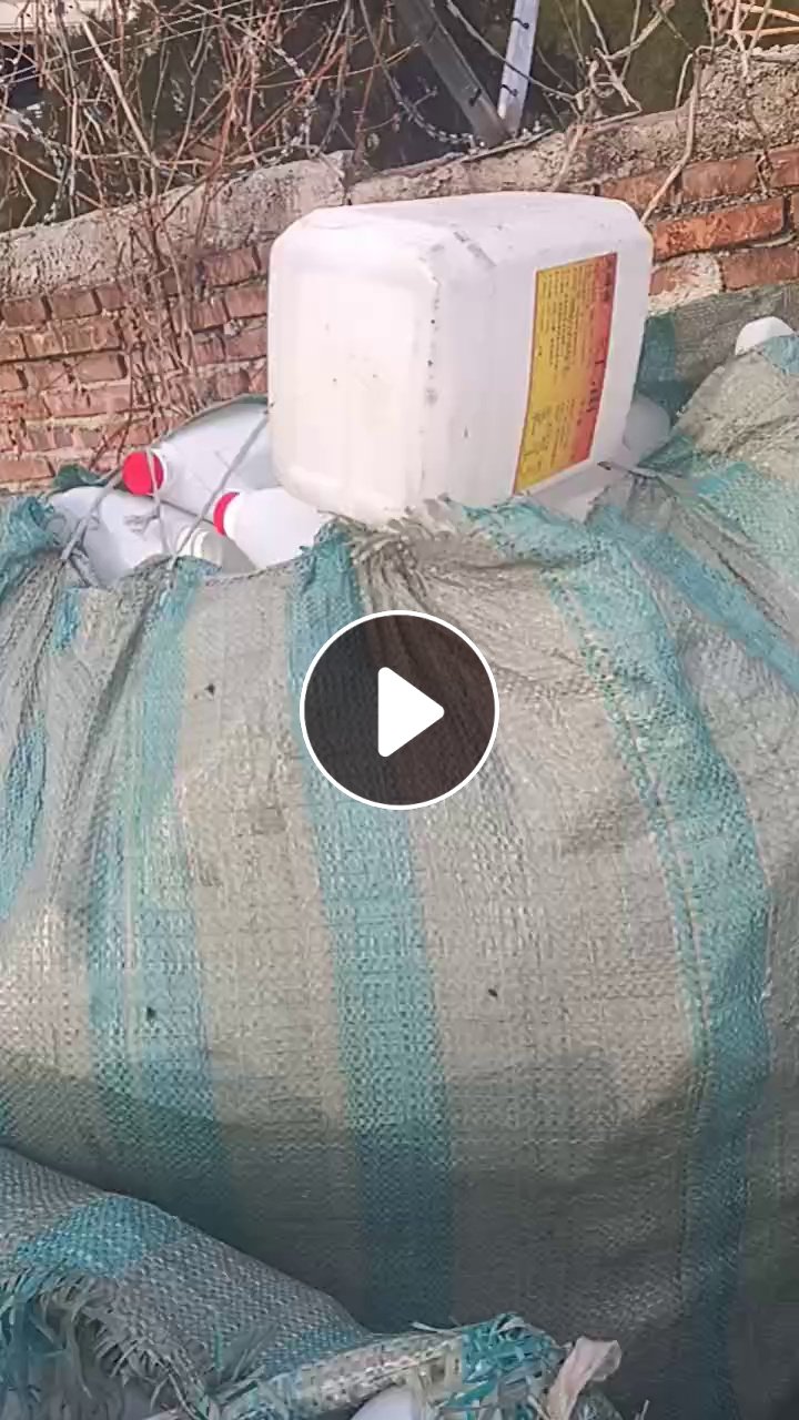 出售味极鲜酱油壶和乳白饮料瓶，未压包，长期有货