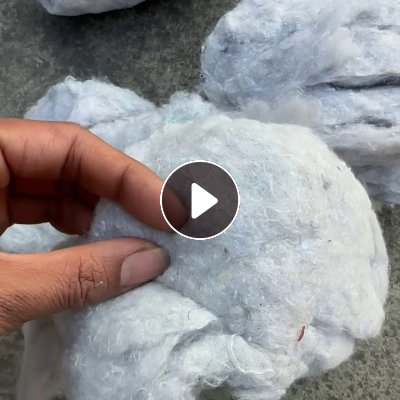 长期出售二白绗棉开出来的开花棉，现货40吨左右，货在江苏南通