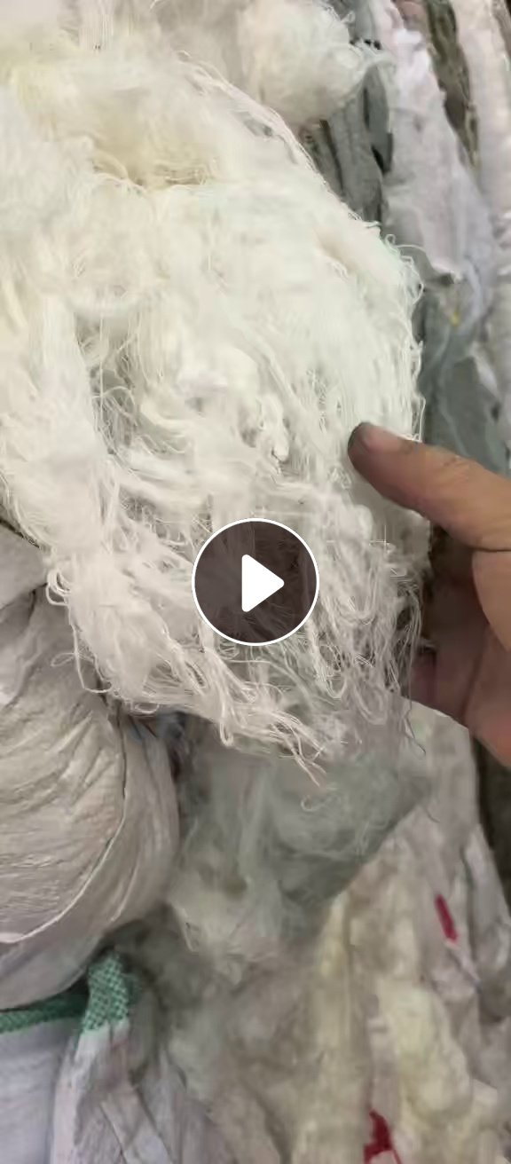 长期出售国产腈纶回丝，腈纶丝，白色偏黄，可以做开花用，现货两挂车