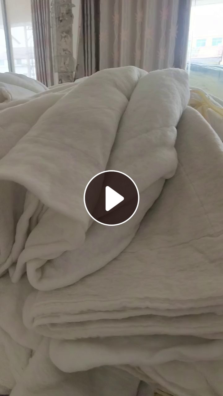 长期出售火车上下来的丝绵被，被芯，现货30吨