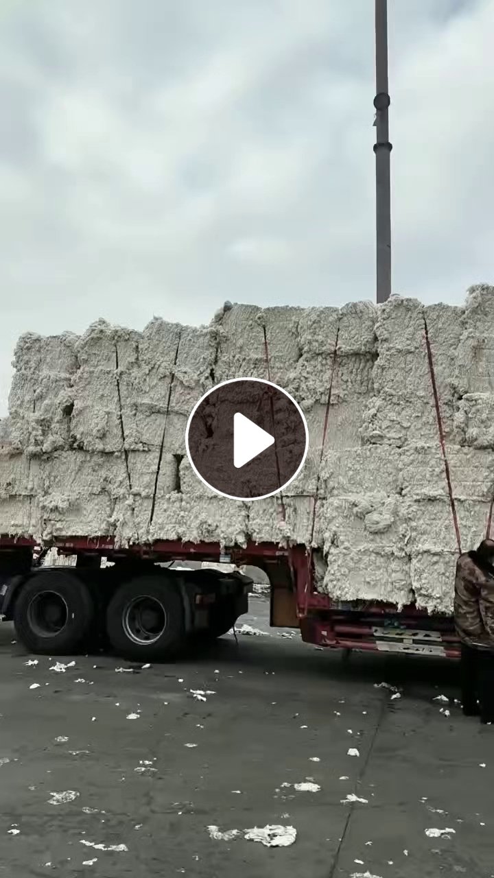 长期出售环锭纺40支下来的纯棉精梳落棉，破籽棉，现货17.5米两车，山东菏泽，新疆石河子都有厂