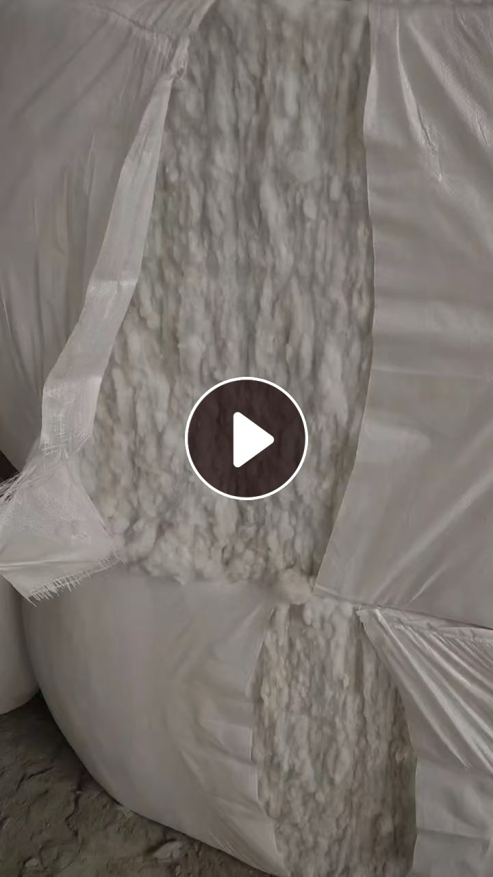 长期出售枕芯棉开花棉，开好的，可以做填充用，每个月100吨左右，货在四川成都