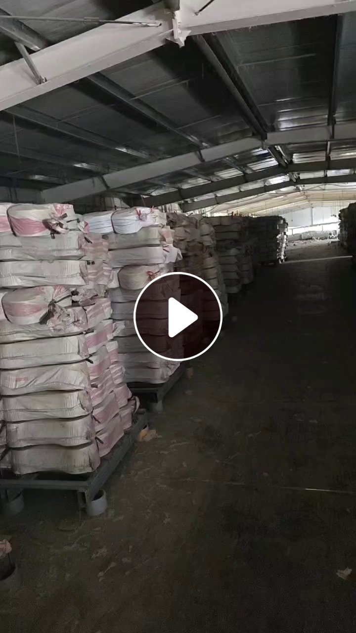 厂家现货处理库存纱线库存棉纱，45支80/20和32支65/35涤棉混纺纱线，现货6吨左右