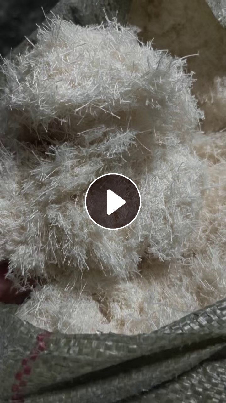 长期出售剪毛机剪下来的全棉毛毛料，磨毛料，剪毛料，月供10吨左右，货在浙江绍兴