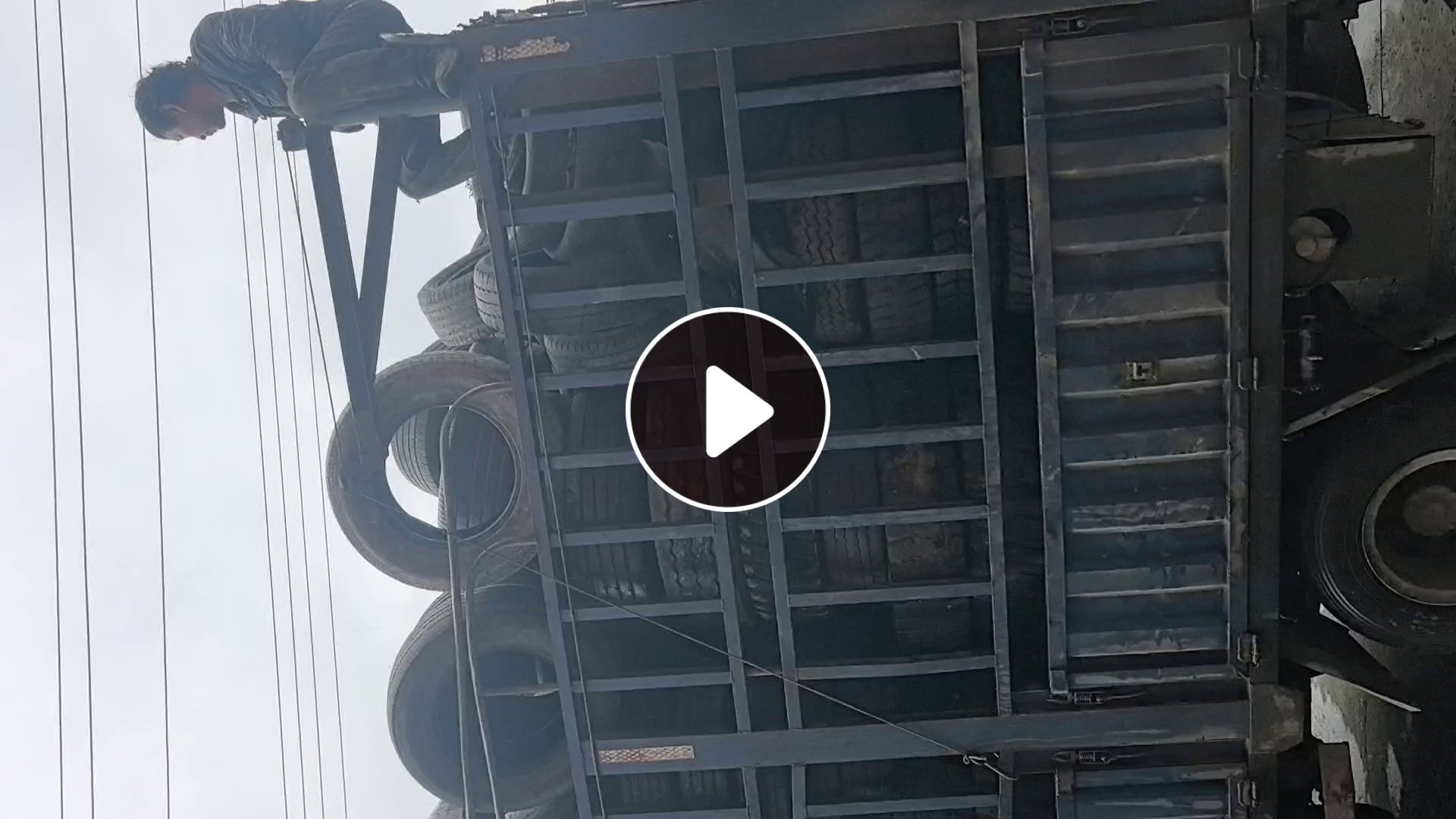 长期出售大车钢丝胎，汽车轮胎