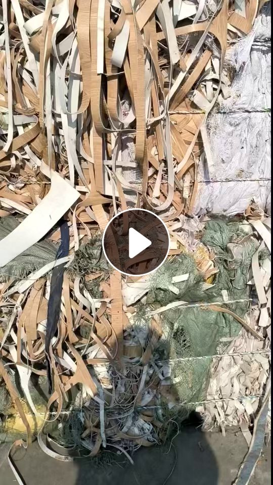 出售PVC地板革废料，现货30吨