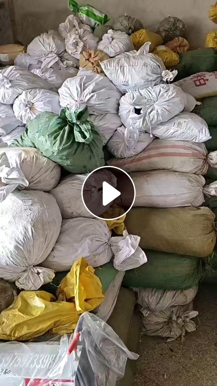 出售PVC水口料，软度45P-60P，比重1.4-1.45，现货40-50吨，纯黑和白色都有