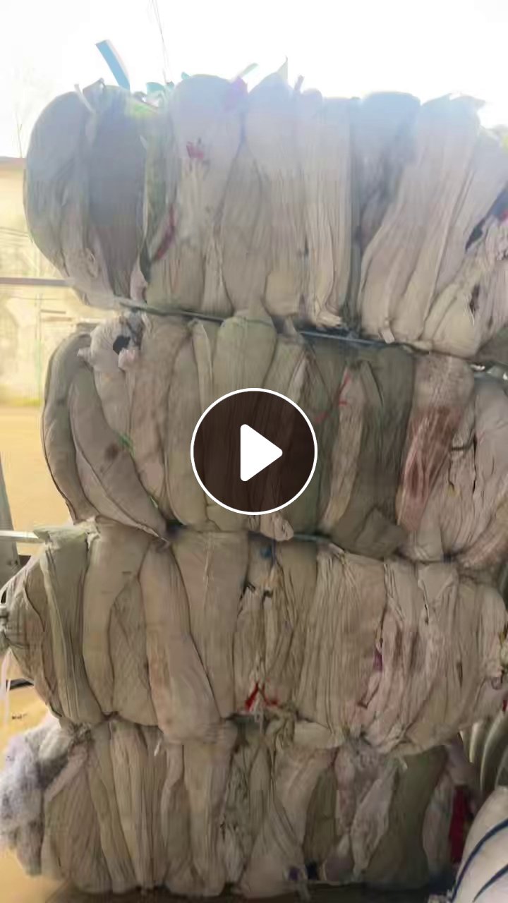 长期出售袜子厂下来的丙纶泡泡丝，丙纶废纱，现货9.6米一车