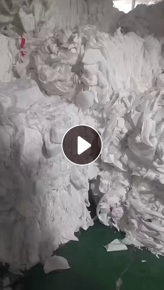 长期出售涤丙水刺无纺布，涤纶75丙纶25，都是压好包的，每个月有20吨，货在浙江嘉兴