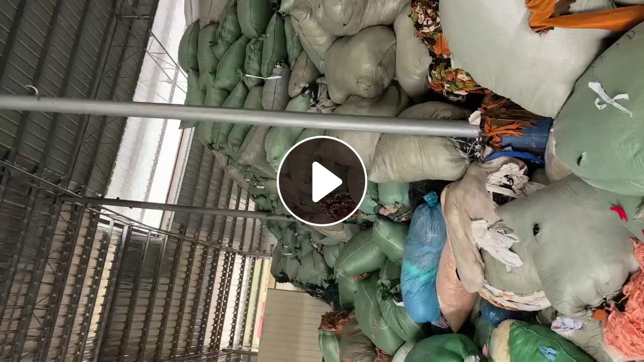 长期大量出售氨纶造粒布，涤纶造粒布，现货各有一千多吨，欢迎联系。