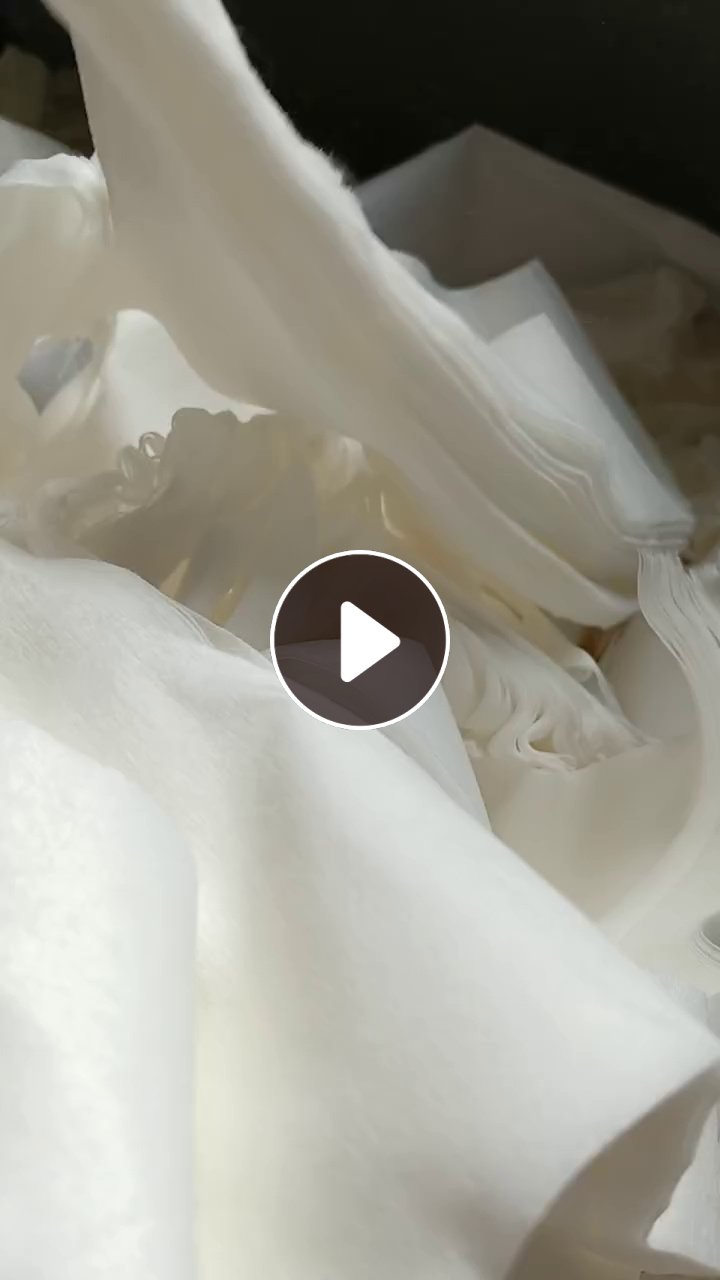 长期出售全粘胶水刺无纺布边角料，无纺布边料，水刺无纺布，够4米2一车就出货，厂在河南驻马店