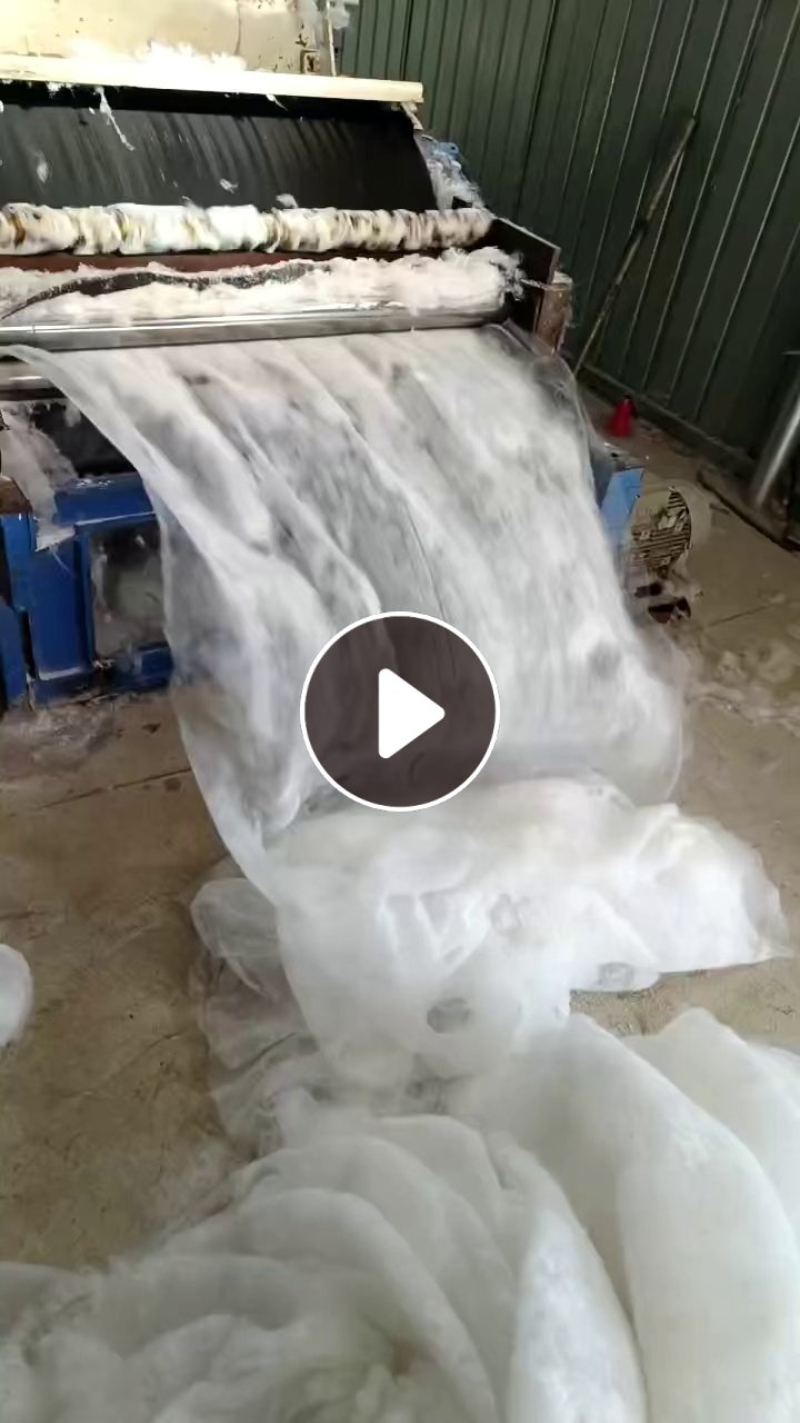 长期出售涤纶长丝开松好的化纤棉，再生棉，现货十来吨