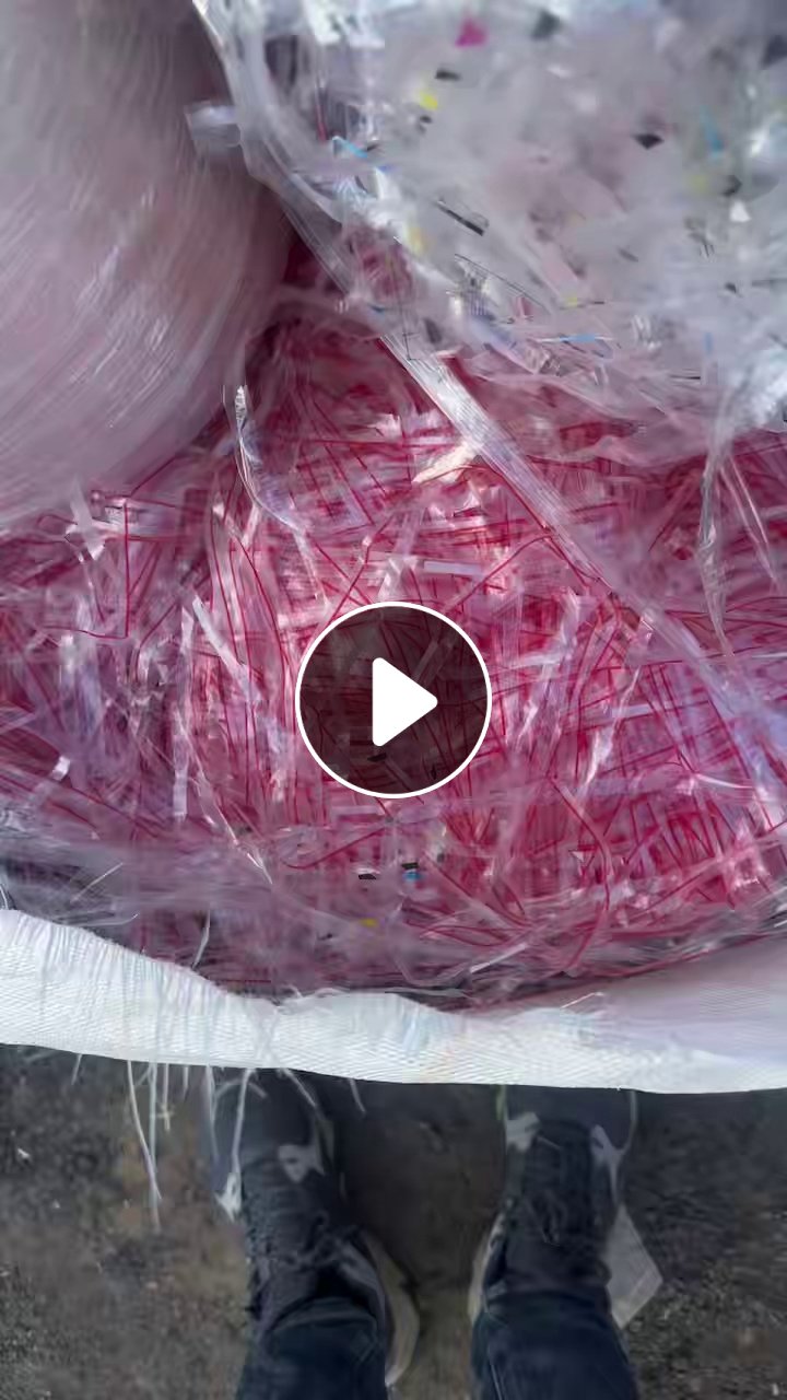 长期出售彩印厂下来的复合膜，高压尼龙废料，高压聚酯废料，现货9.6一车