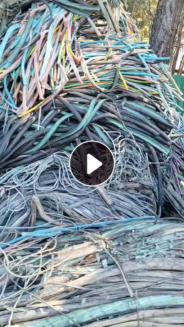 出售花色橡胶电缆皮废料