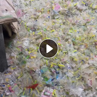 出售高压PE复合膜边料，都是包装袋子，月供十几吨