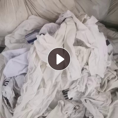 长期出售旧衣服大白，白料，开花料，现货有9.6米一车，货在赣州