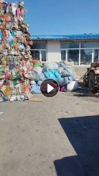 长期出售旧衣分拣货，大白，夏装，冬装，白料，黑料，羽绒服，月供80吨左右，厂在吉林长春。