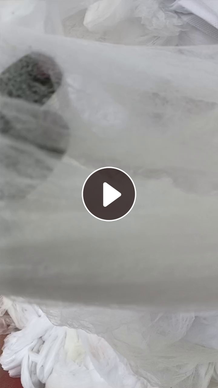 长期出售箱包厂下来分拣好的pp无纺布边角料，下脚料，含填充，月供20吨左右，厂在河北保定