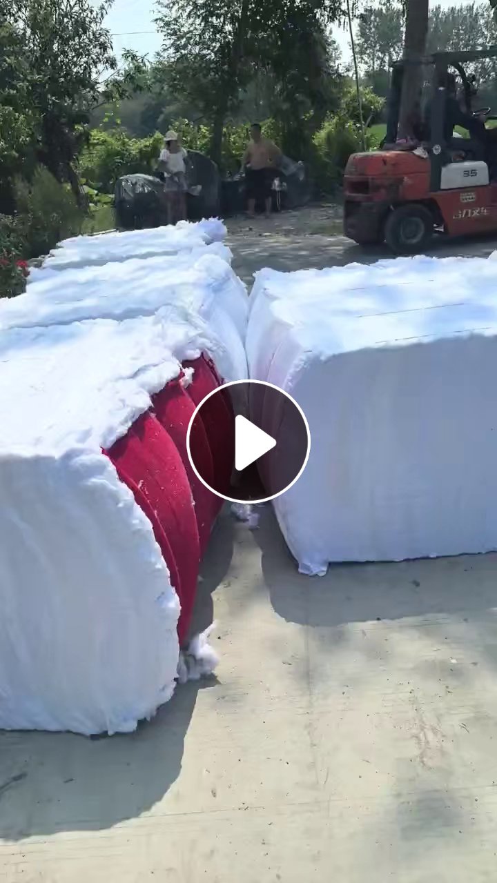 本厂长期求购干净棉粉尘，纯棉涤棉磨毛，废棉，车肚，风箱花，做雪松粉用，要求货都要漂白的。