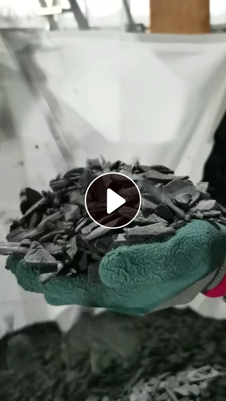 出售退漆过的保险杠破碎料，月供400吨