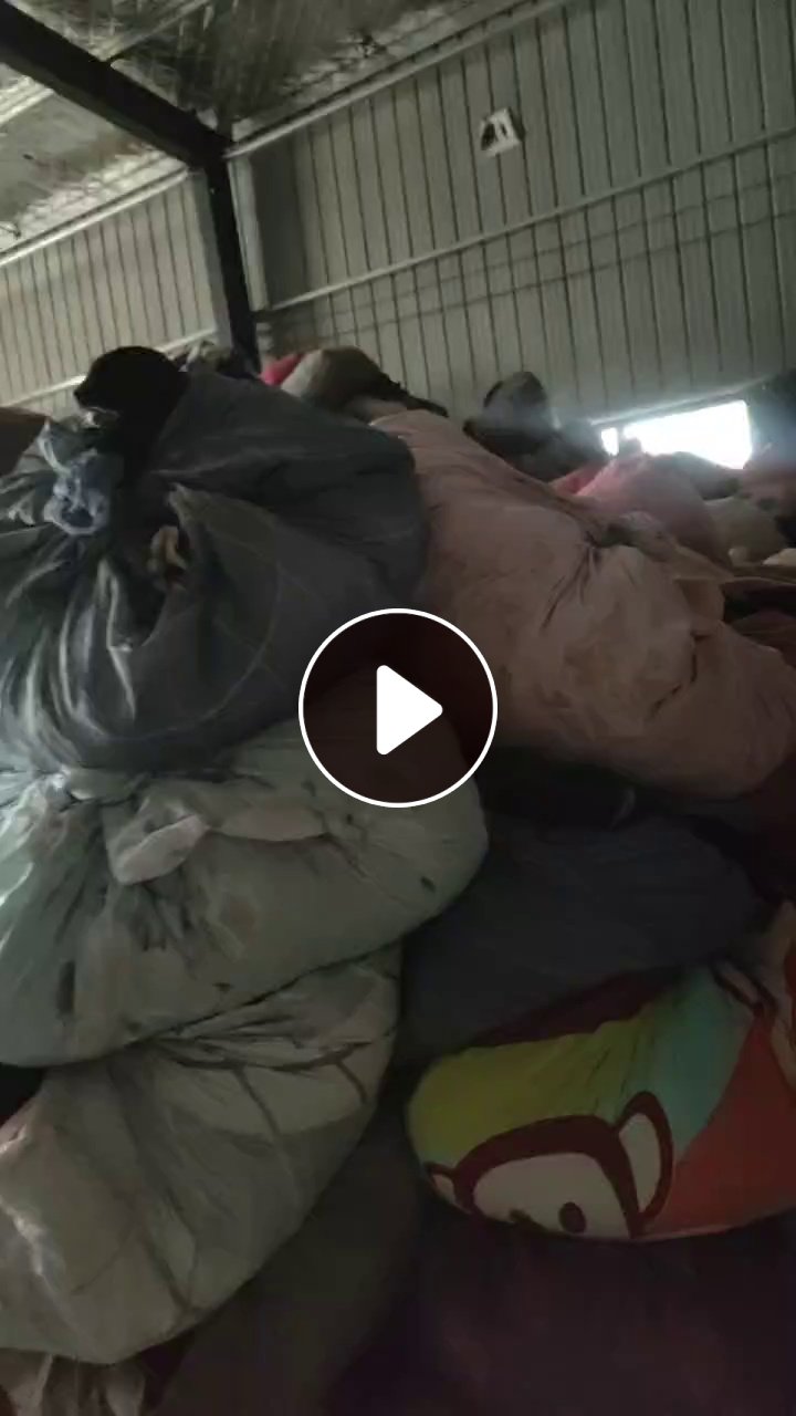 长期出售旧衣服黑料，旧衣服，现货9.6米一车