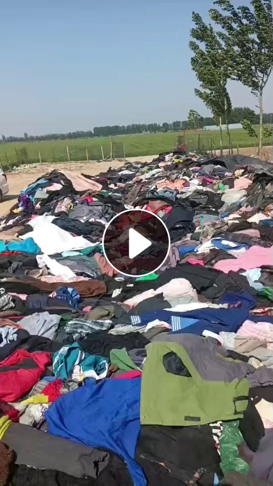 长期出售旧衣服黑料，黑料，现货十几吨