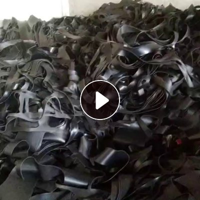 出售PVC汽车座椅的，有的是有网布，有的是纯PVC，分开了，现货100吨