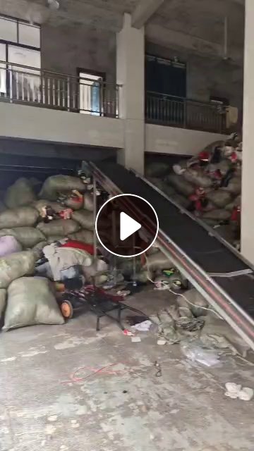 长期出售旧衣服统货箱子货，都是箱子收回来的，每个月120吨左右