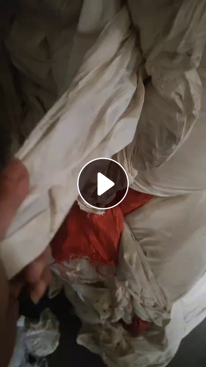 长期出售纯棉带点氨纶机头布，棉布，纯棉废布，现货有6吨左右，货在安徽安庆