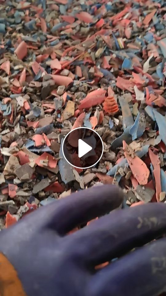 出售水粉硬质PVC杂一级破碎料，现货12吨