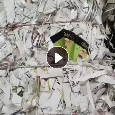 出售无膜的食品花卡边角料