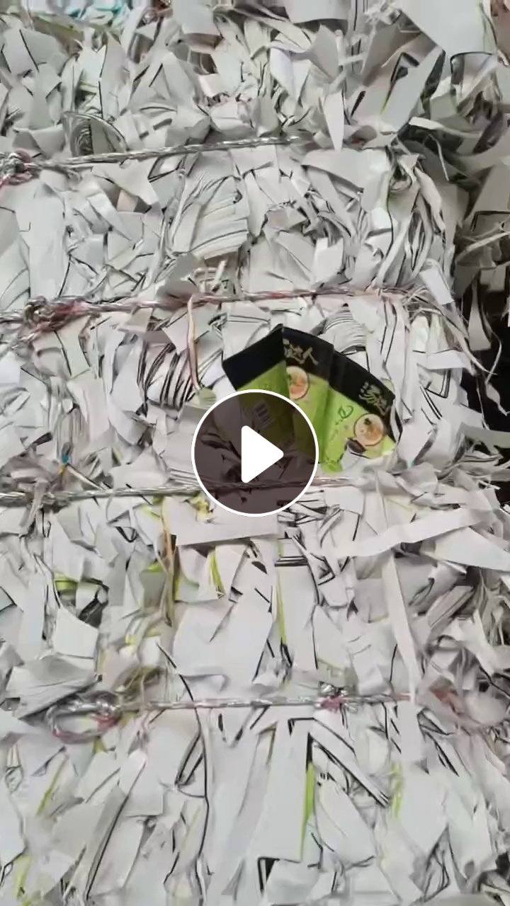 出售无膜的食品花卡边角料