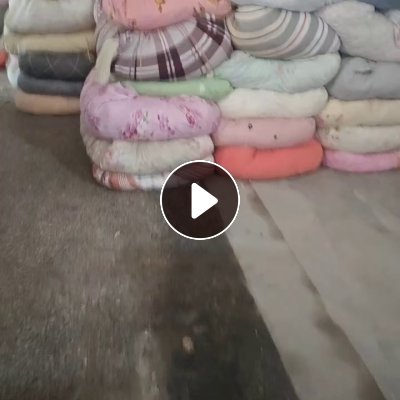 长期出售白色化纤毛衣，白色毛衣，羊毛衫，现货有几百吨，厂在浙江湖州