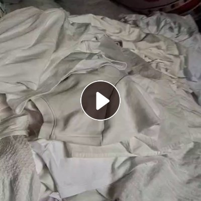 长期出售旧衣服大白，旧衣服黑料，大白现货20吨，黑料现货6.8米一车