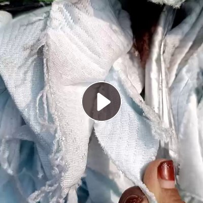 长期出售床垫厂下来的空心丝，边角料，一面白色一面浅蓝色，可做开花料，现货2吨，厂在广东东莞。
