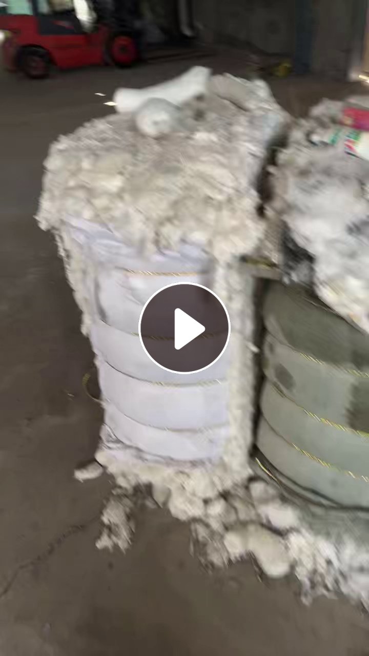 长期出售混纺落地棉，纺纱厂边角料，60%腈纶和40%波斯纶，现货有10吨左右，货在河南洛阳