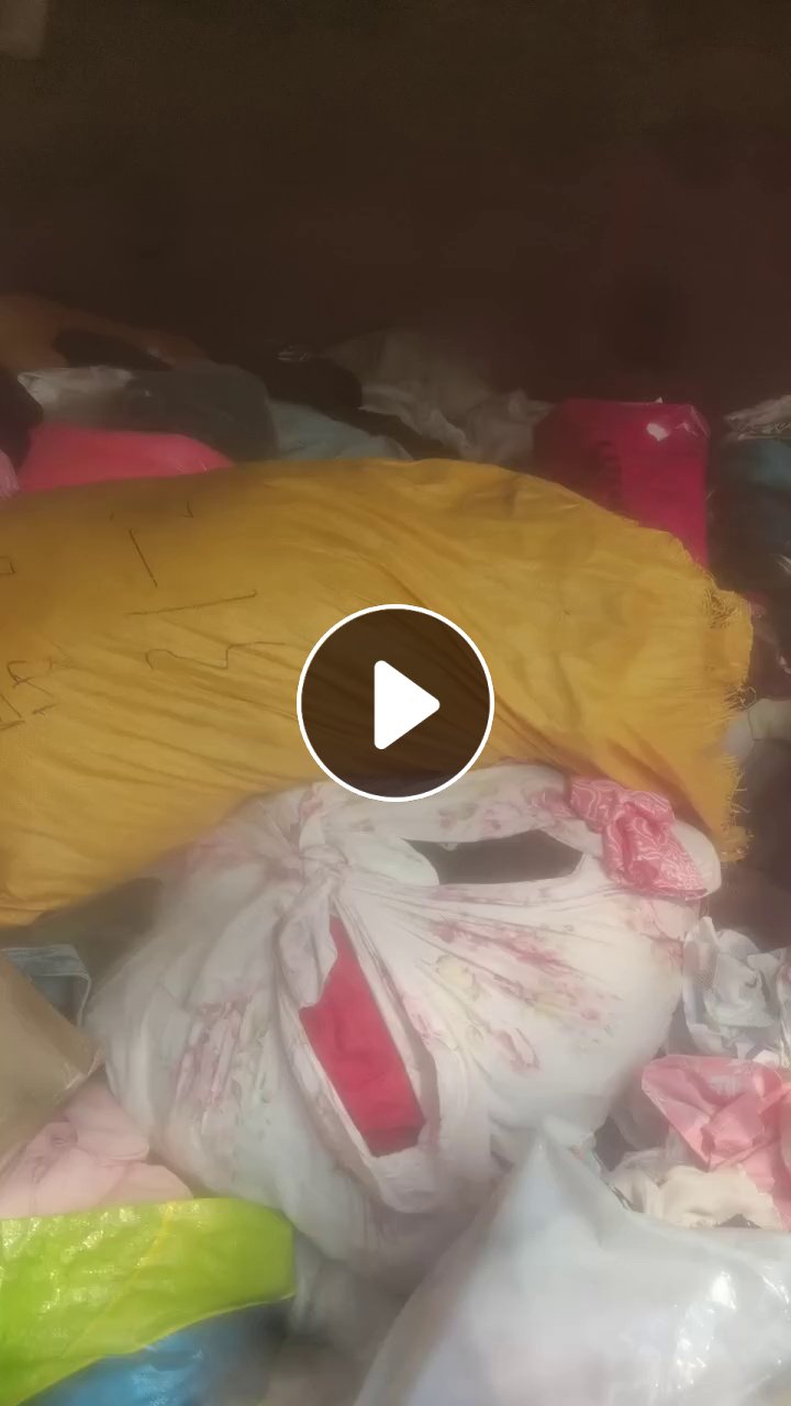 长期出售旧衣服统货，通货，现货有十几吨，货在河北廊坊