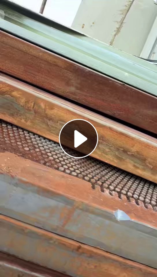 常年出售压滤板废料，过滤板废料